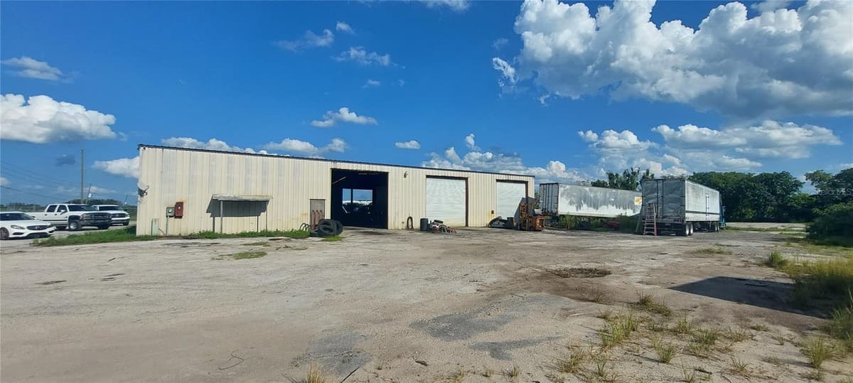 21628 STATE ROAD 46 — photo 16 of 47
