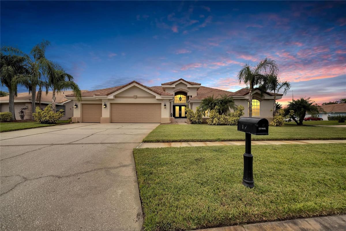 10301 MANTA WAY — photo 7 of 40