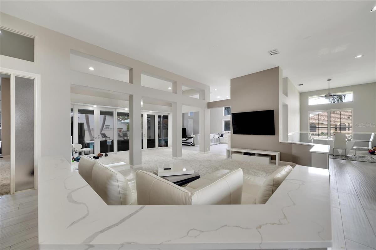 10301 MANTA WAY — photo 11 of 40
