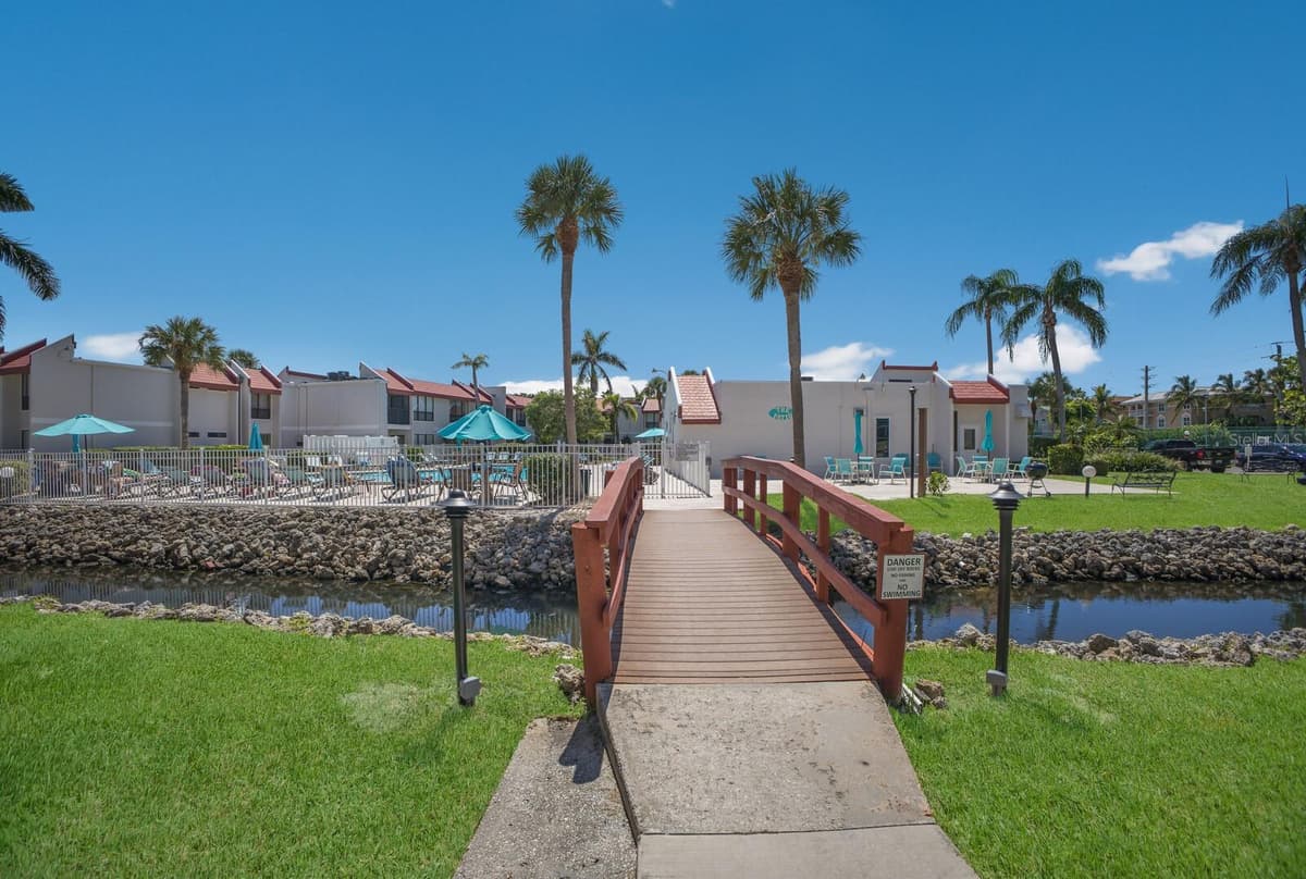 1801 GULF DRIVE — photo 41 of 52