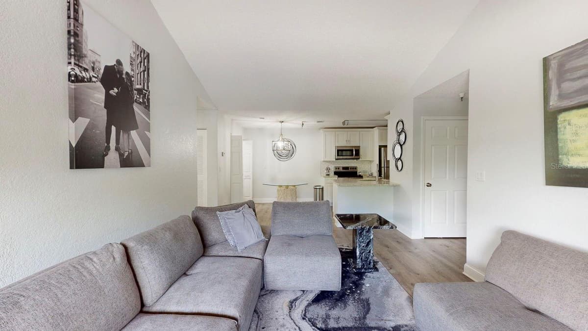 10265 GANDY BOULEVARD — photo 7 of 55