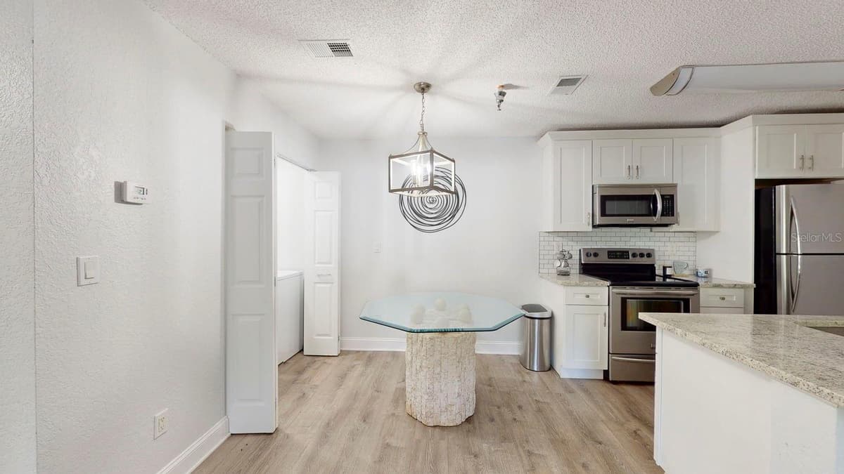 10265 GANDY BOULEVARD — photo 45 of 55