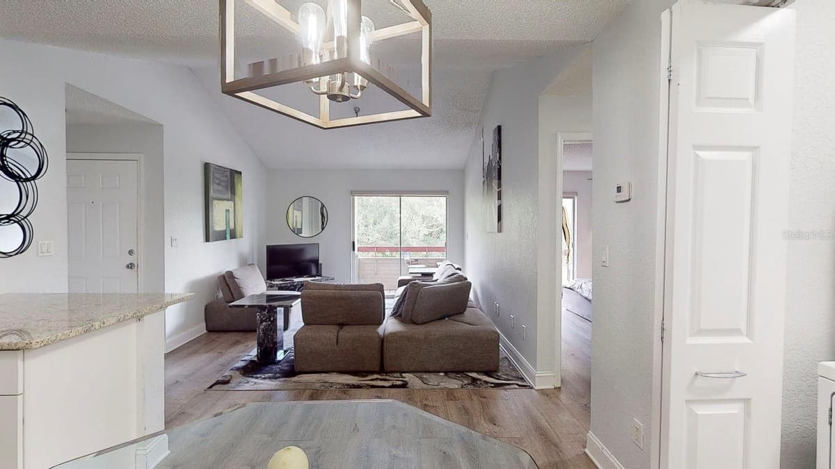10265 GANDY BOULEVARD — photo 47 of 55