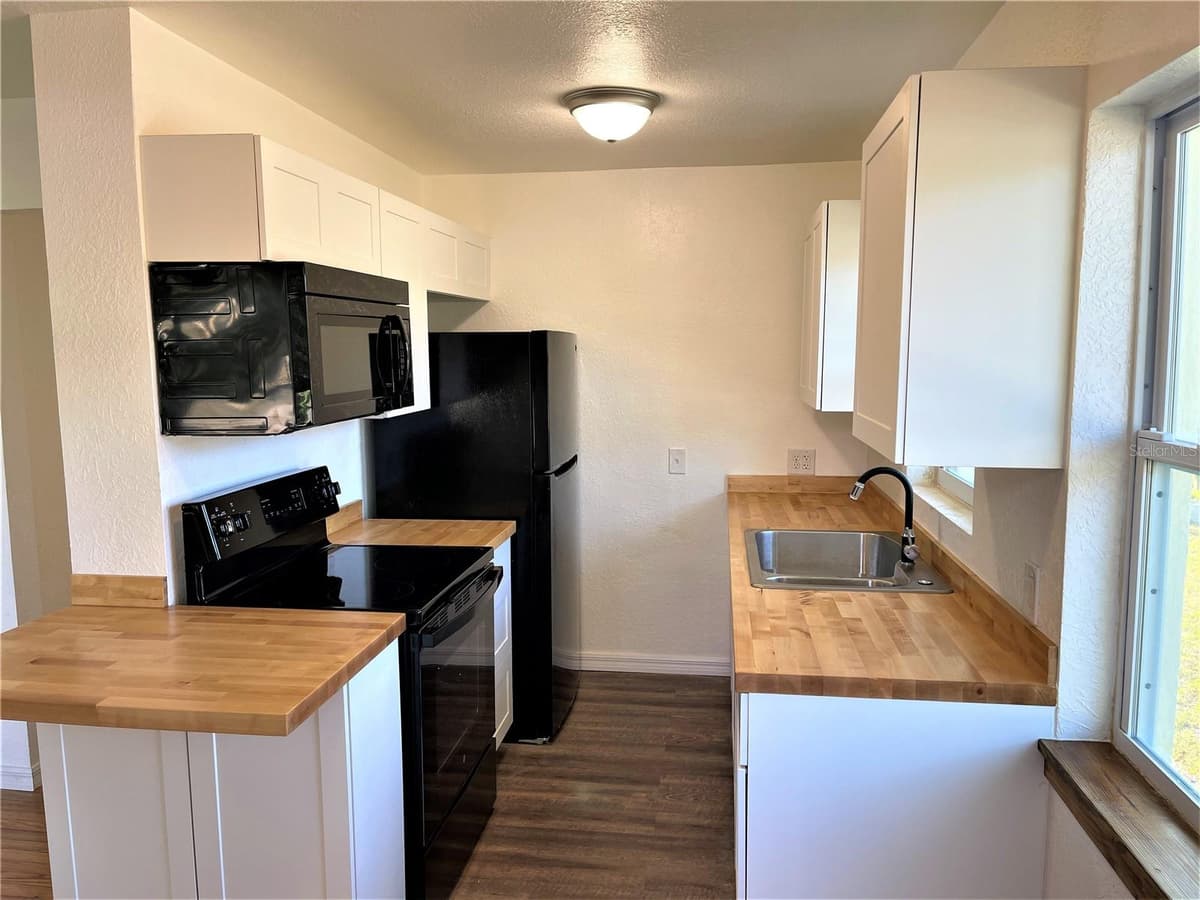 5370 71ST STREET — photo 12 of 26