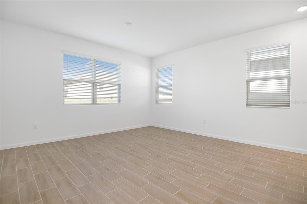 5220 BEE BALM STREET — photo 7 of 22