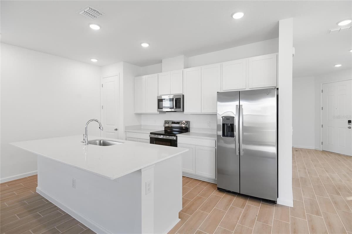 5220 BEE BALM STREET — photo 5 of 22