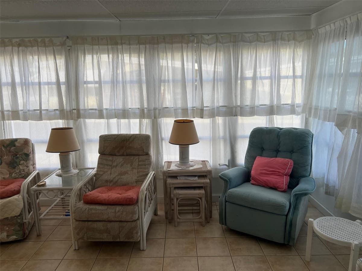201 ROYAL PALM CIRCLE — photo 14 of 28