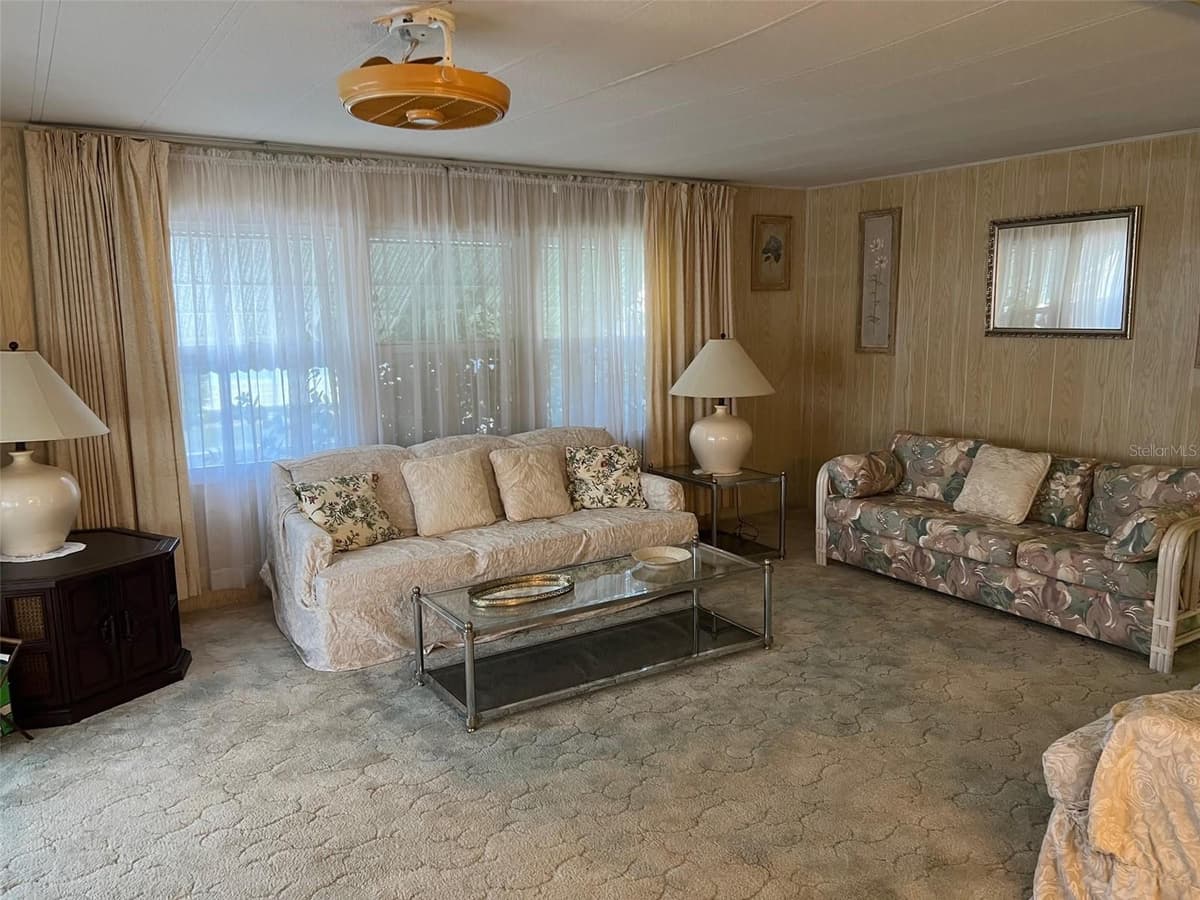 201 ROYAL PALM CIRCLE — photo 9 of 28