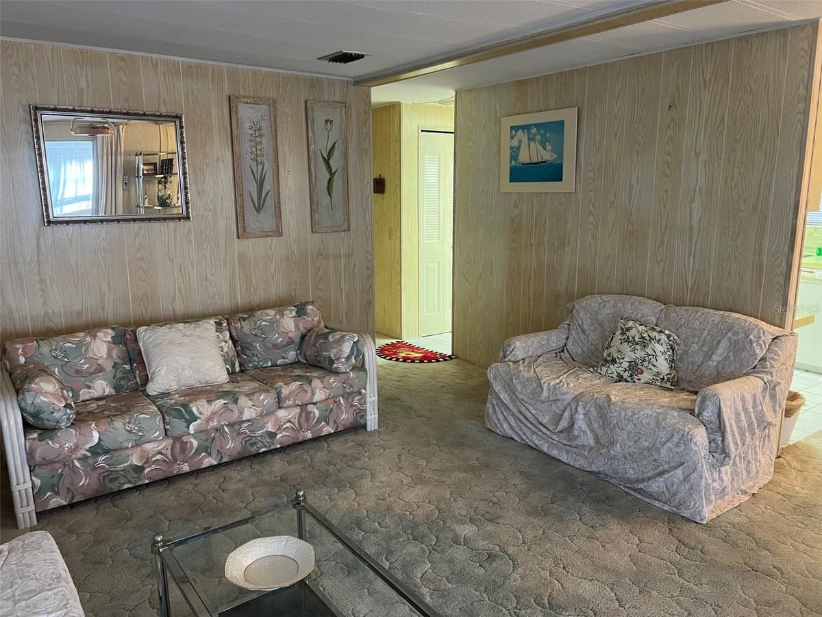 201 ROYAL PALM CIRCLE — photo 11 of 28