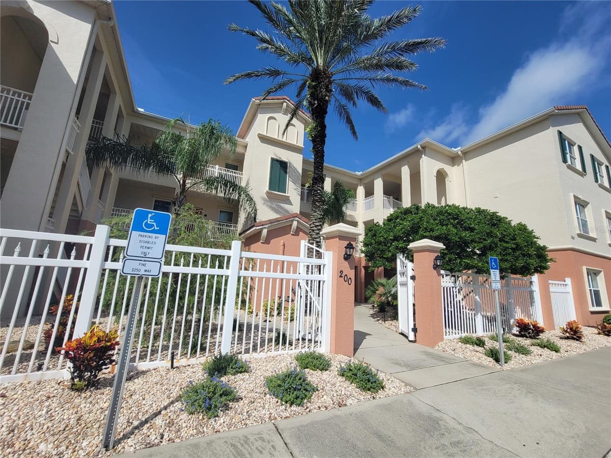 200 MARINA BAY DRIVE — photo 8 of 57