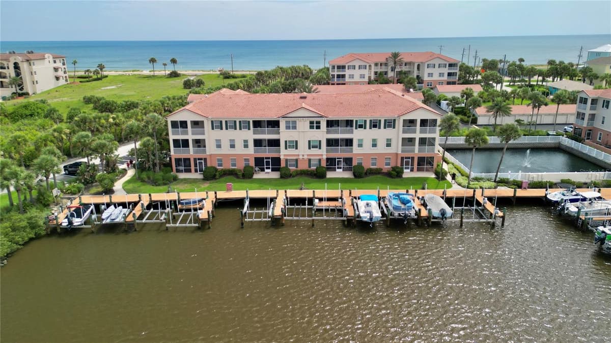 200 MARINA BAY DRIVE — photo 6 of 57