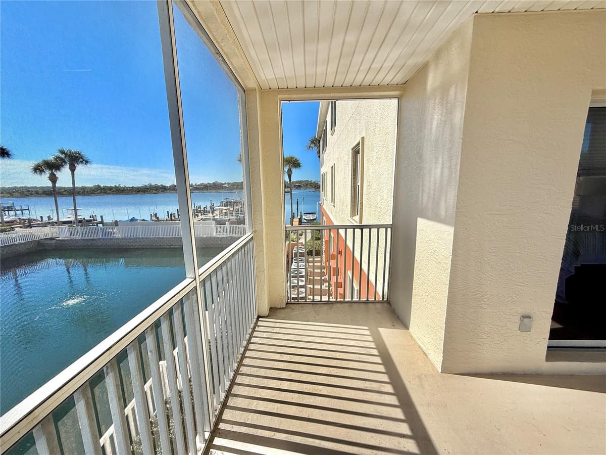 200 MARINA BAY DRIVE — photo 22 of 57