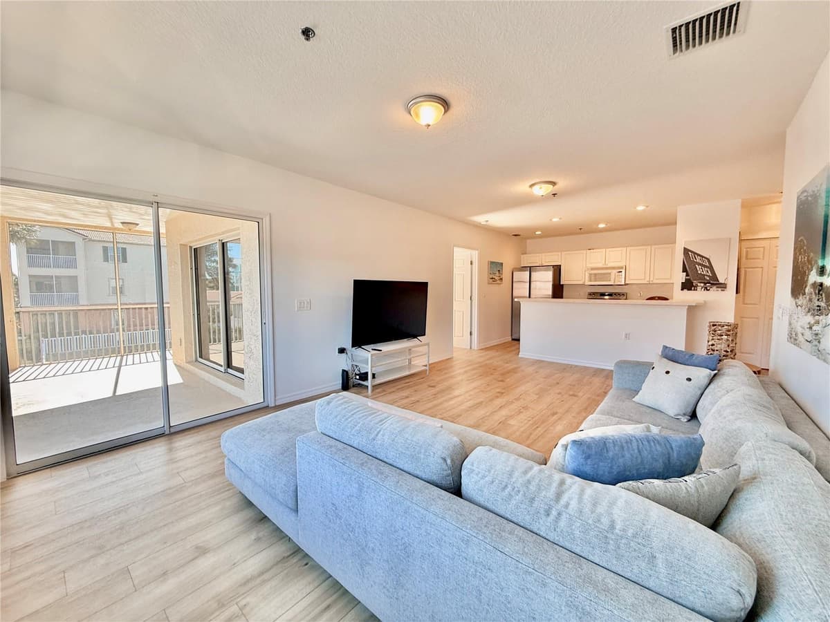 200 MARINA BAY DRIVE — photo 20 of 57