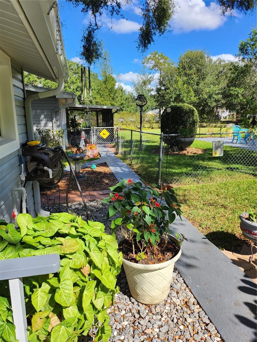 411 BRYAN ROAD — photo 12 of 35