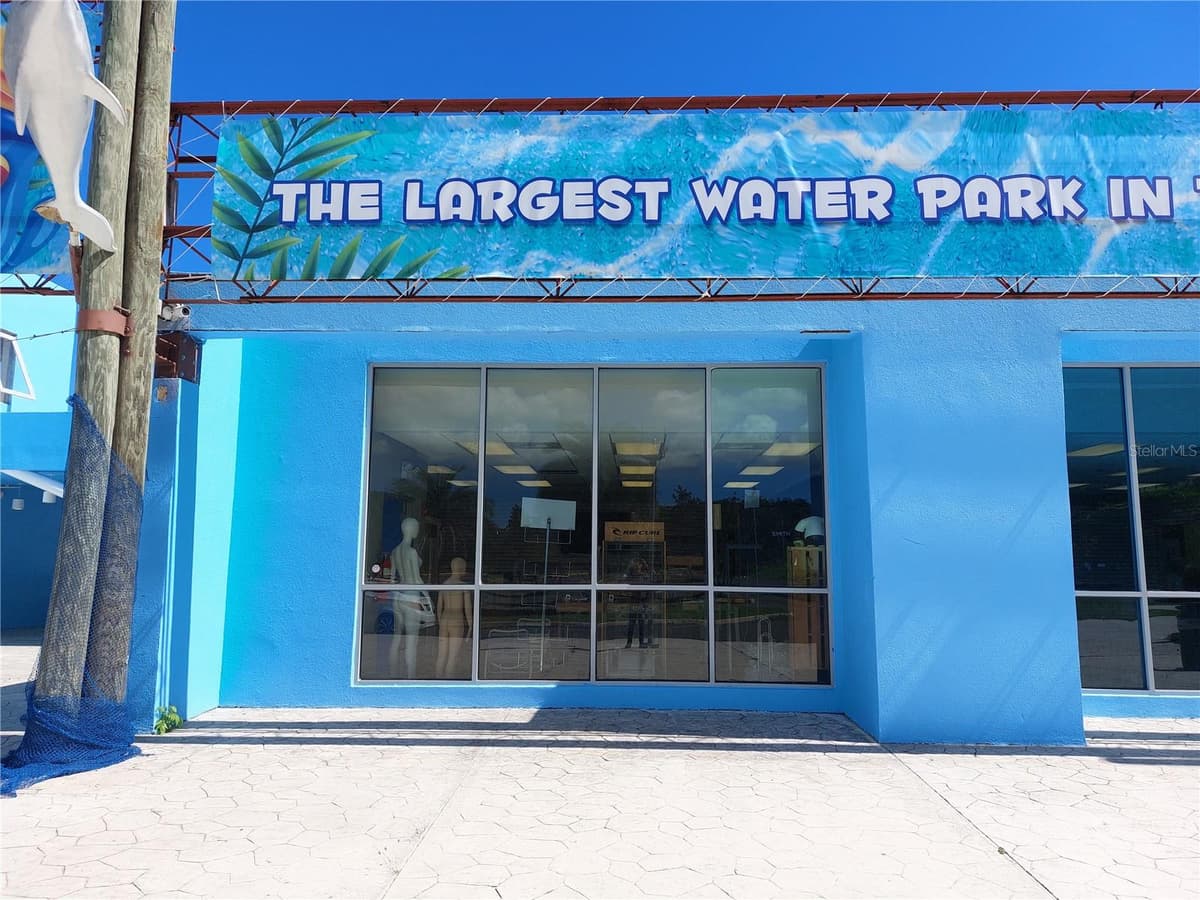 Bo Caín Alto LOCAL #2 SURF N' FUN WATER PARK — photo 3 of 11