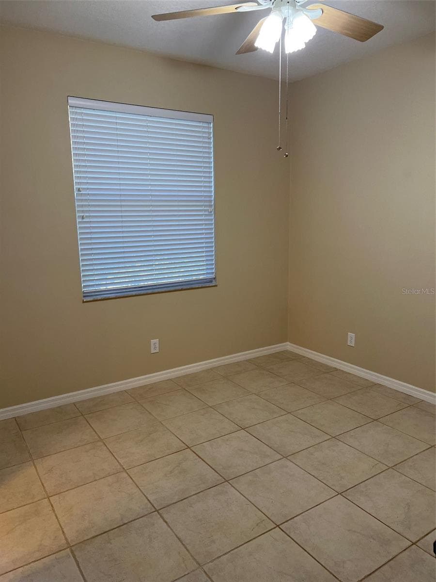 141 WINGHURST BOULEVARD — photo 19 of 45