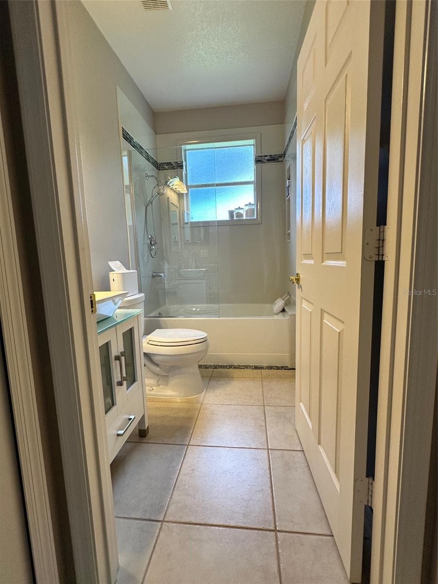 141 WINGHURST BOULEVARD — photo 16 of 45