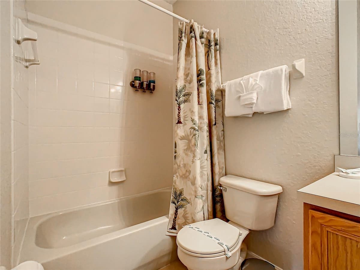 702 CALABRIA AVE — photo 23 of 58