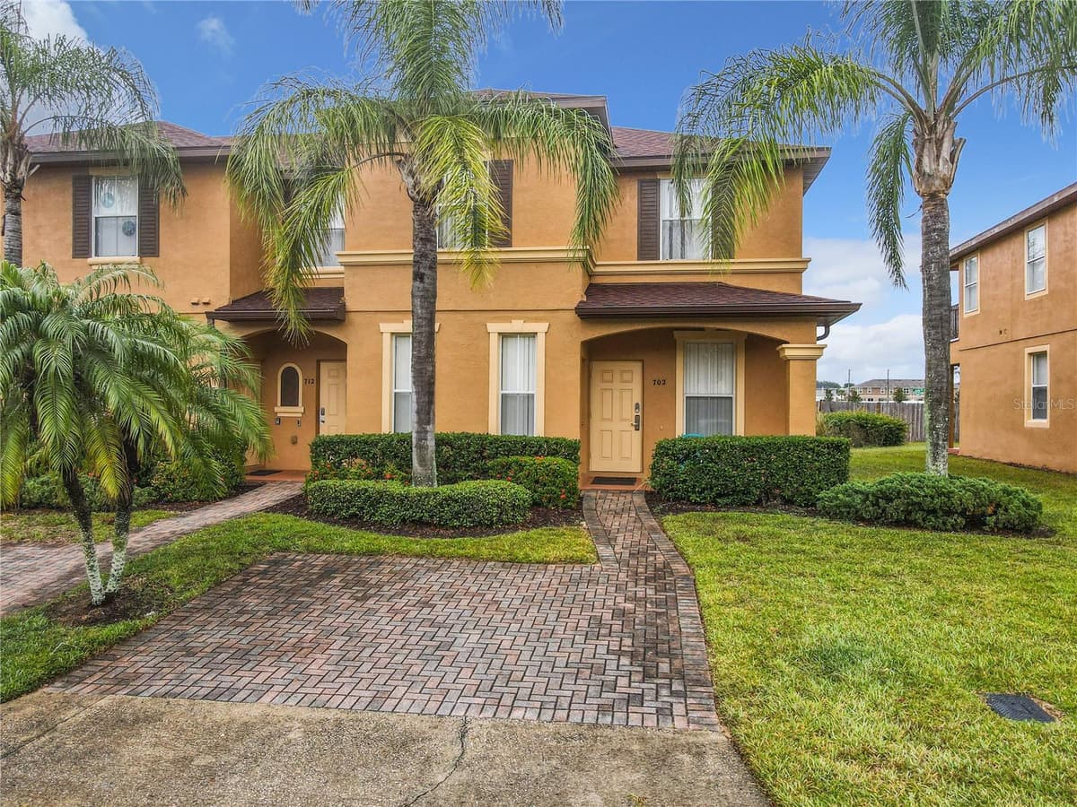 702 CALABRIA AVE — photo 1 of 58