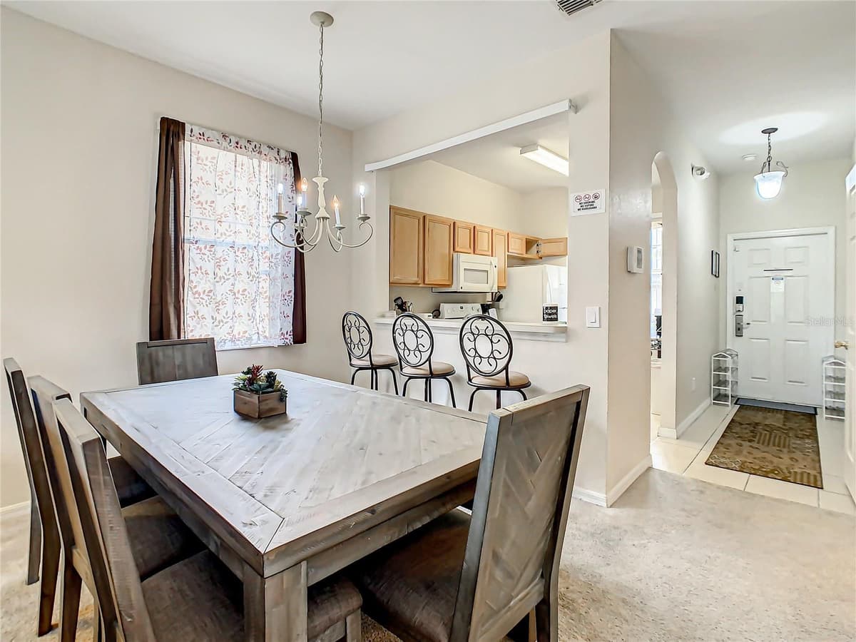 702 CALABRIA AVE — photo 11 of 58