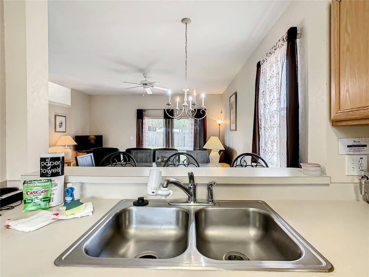 702 CALABRIA AVE — photo 5 of 58