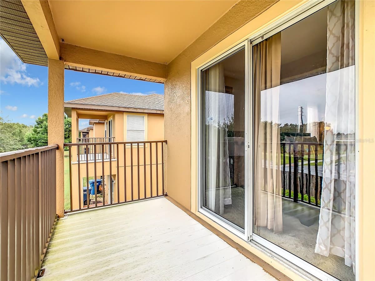 702 CALABRIA AVE — photo 39 of 58