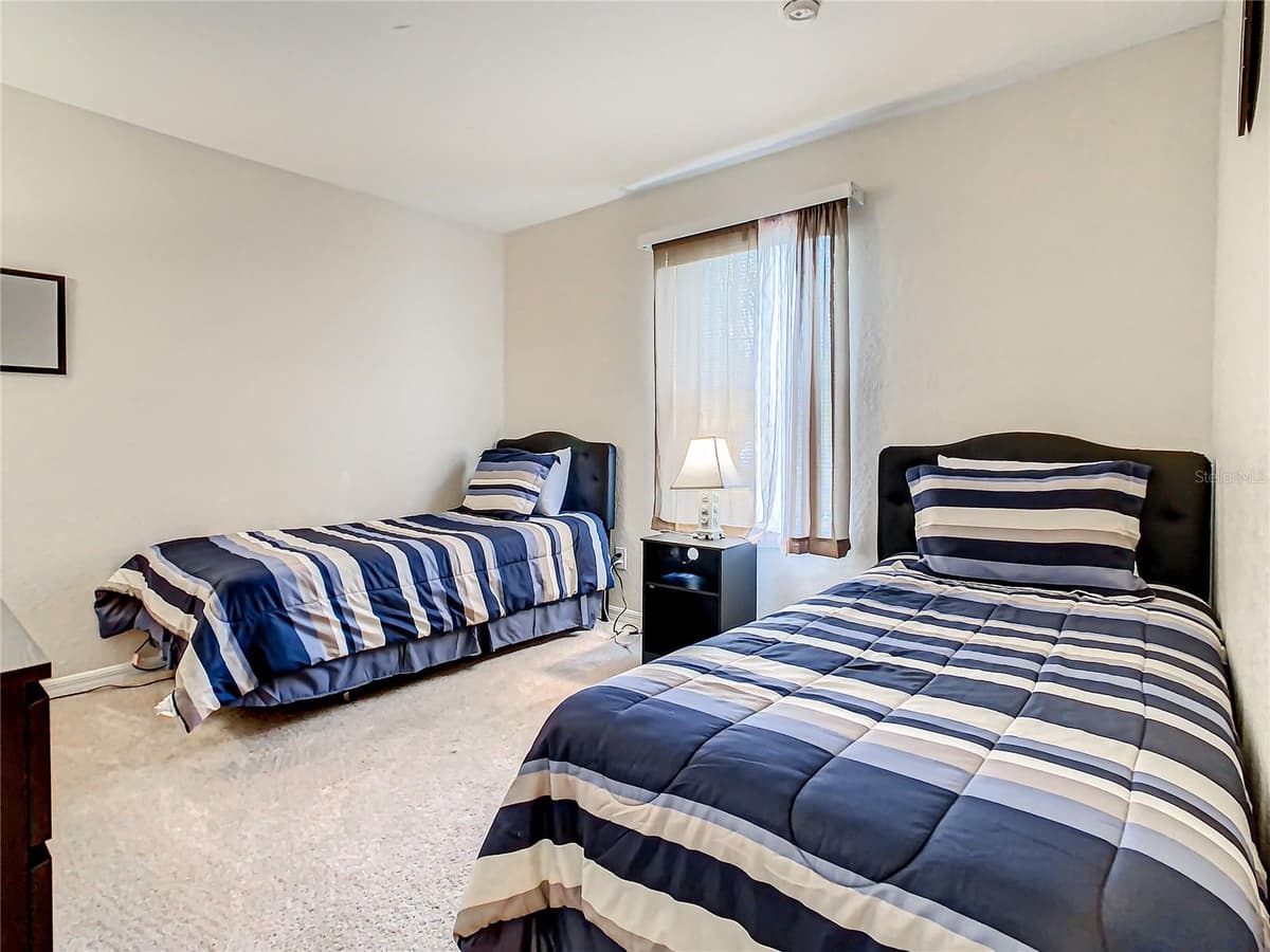 702 CALABRIA AVE — photo 31 of 58