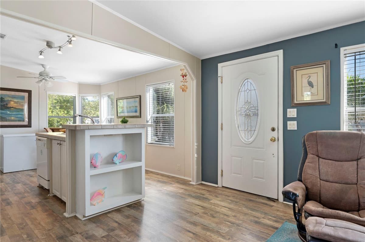 3101 BAMBOO COURT — photo 12 of 51