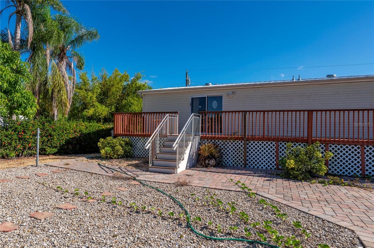 3101 BAMBOO COURT — photo 36 of 51