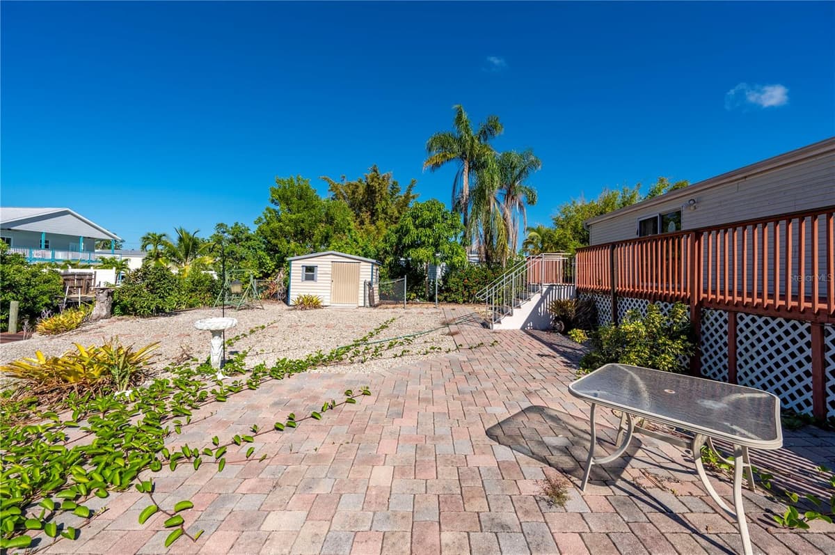 3101 BAMBOO COURT — photo 34 of 51