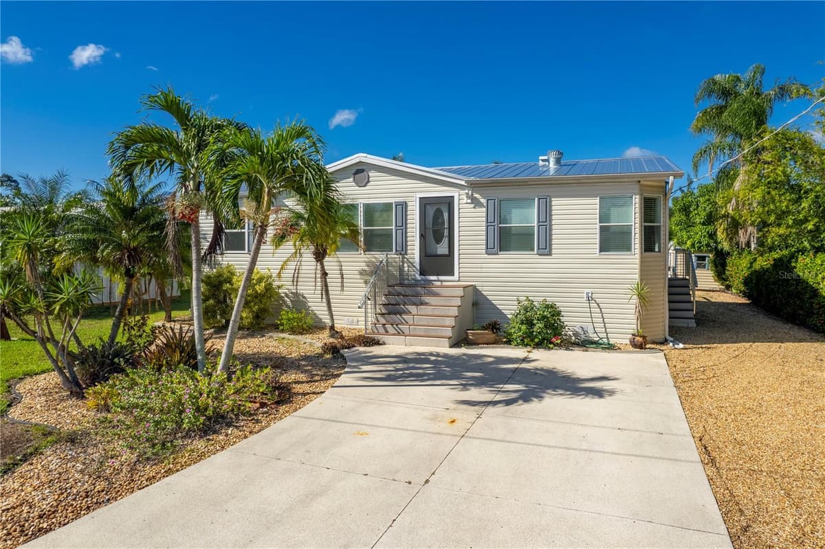 3101 BAMBOO COURT — photo 40 of 51