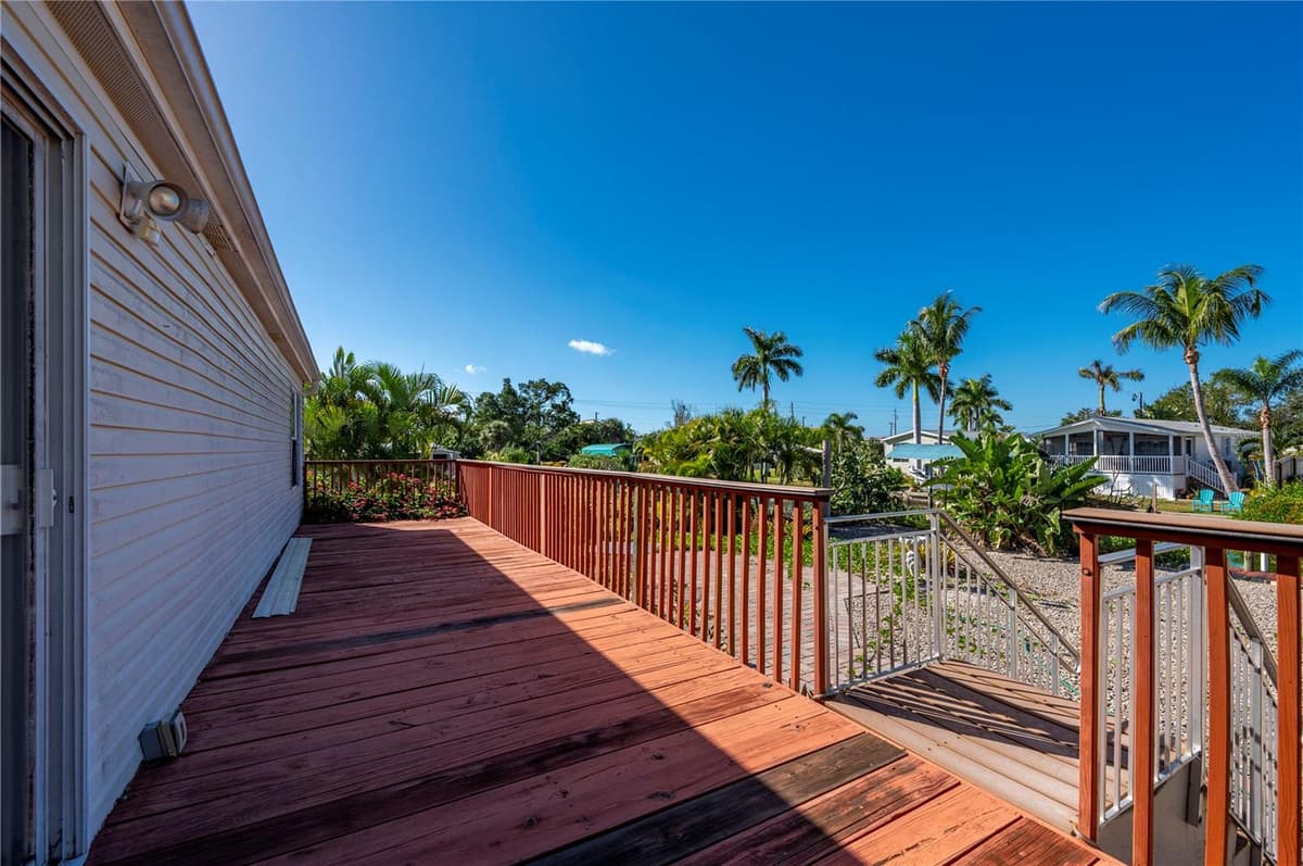 3101 BAMBOO COURT — photo 31 of 51