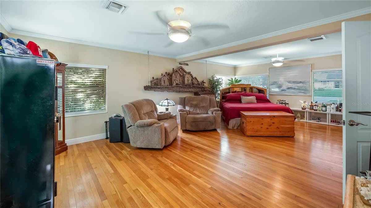 1241 LAKESHORE DRIVE — photo 9 of 65