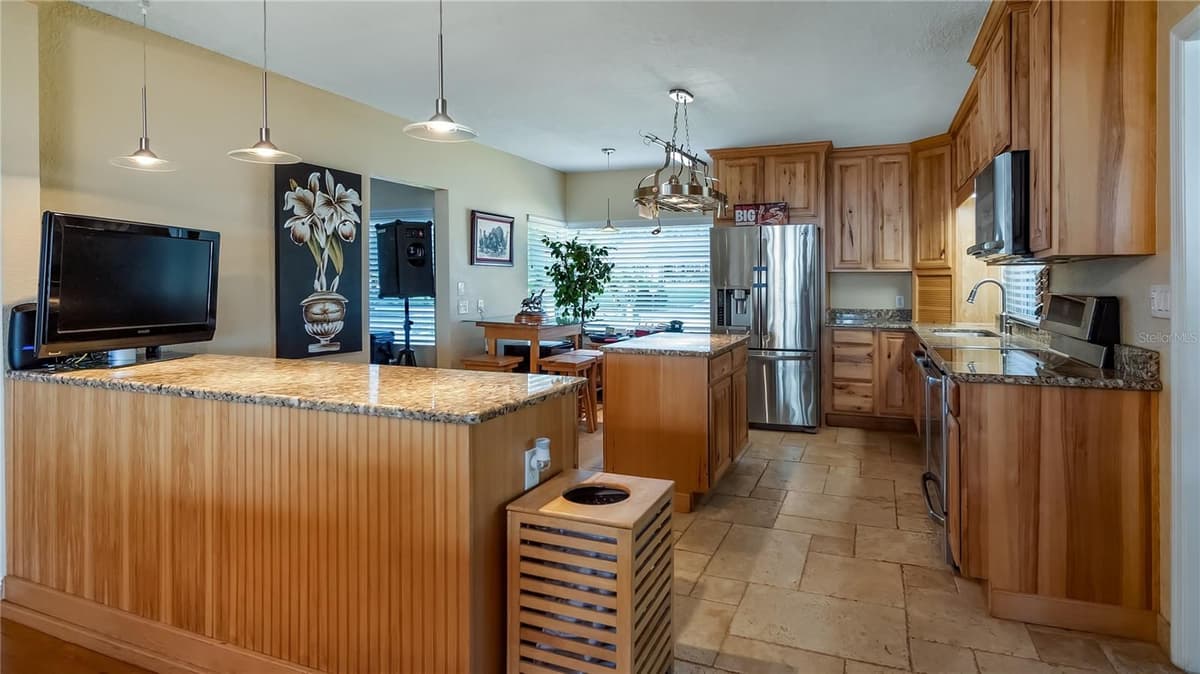 1241 LAKESHORE DRIVE — photo 12 of 65