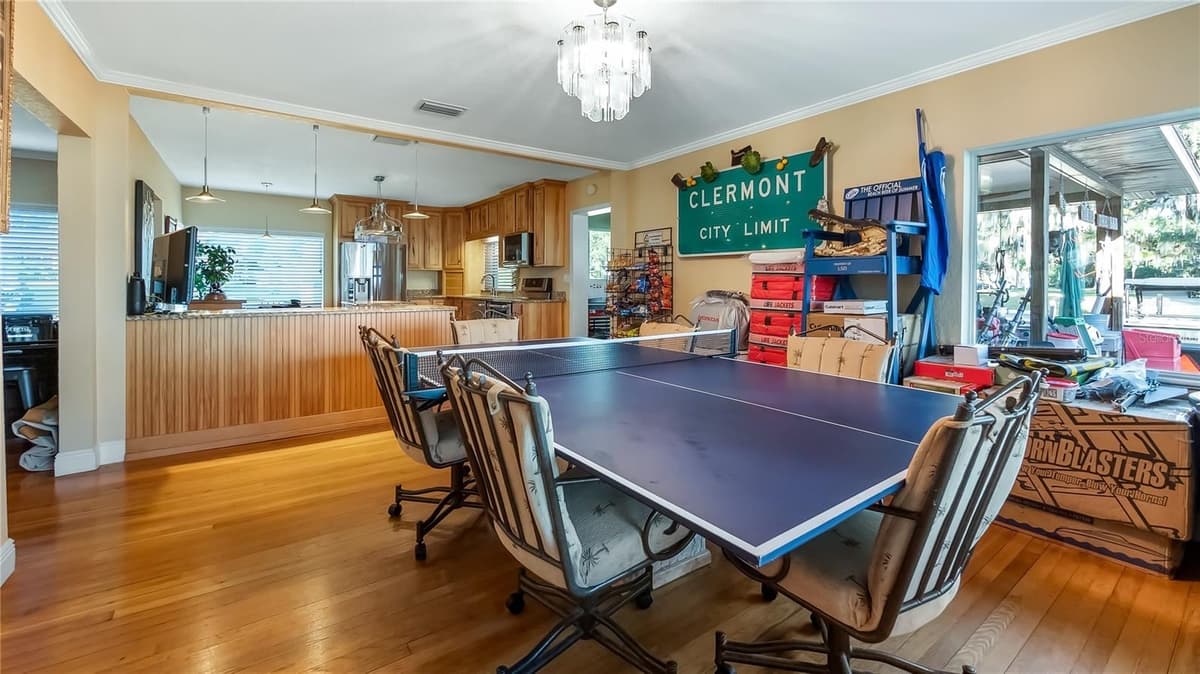1241 LAKESHORE DRIVE — photo 16 of 65