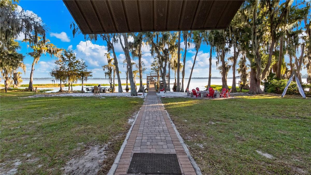 1241 LAKESHORE DRIVE — photo 33 of 65