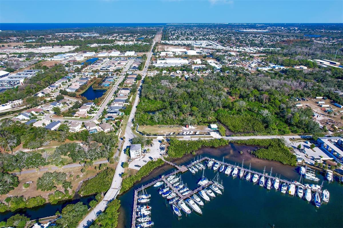 332 ANCLOTE ROAD — photo 15 of 17