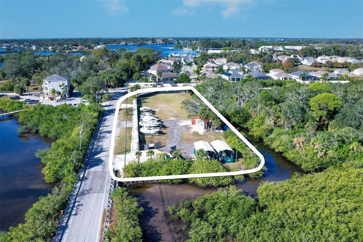 332 ANCLOTE ROAD — photo 12 of 17