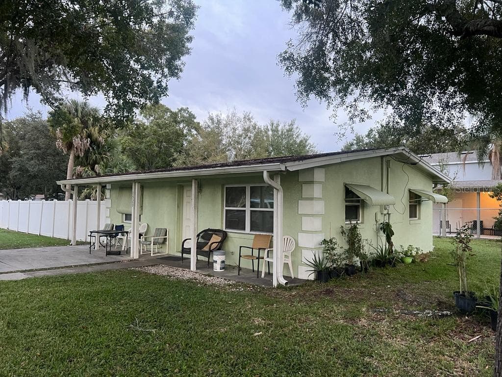 1520 HILL STREET — photo 1 of 19