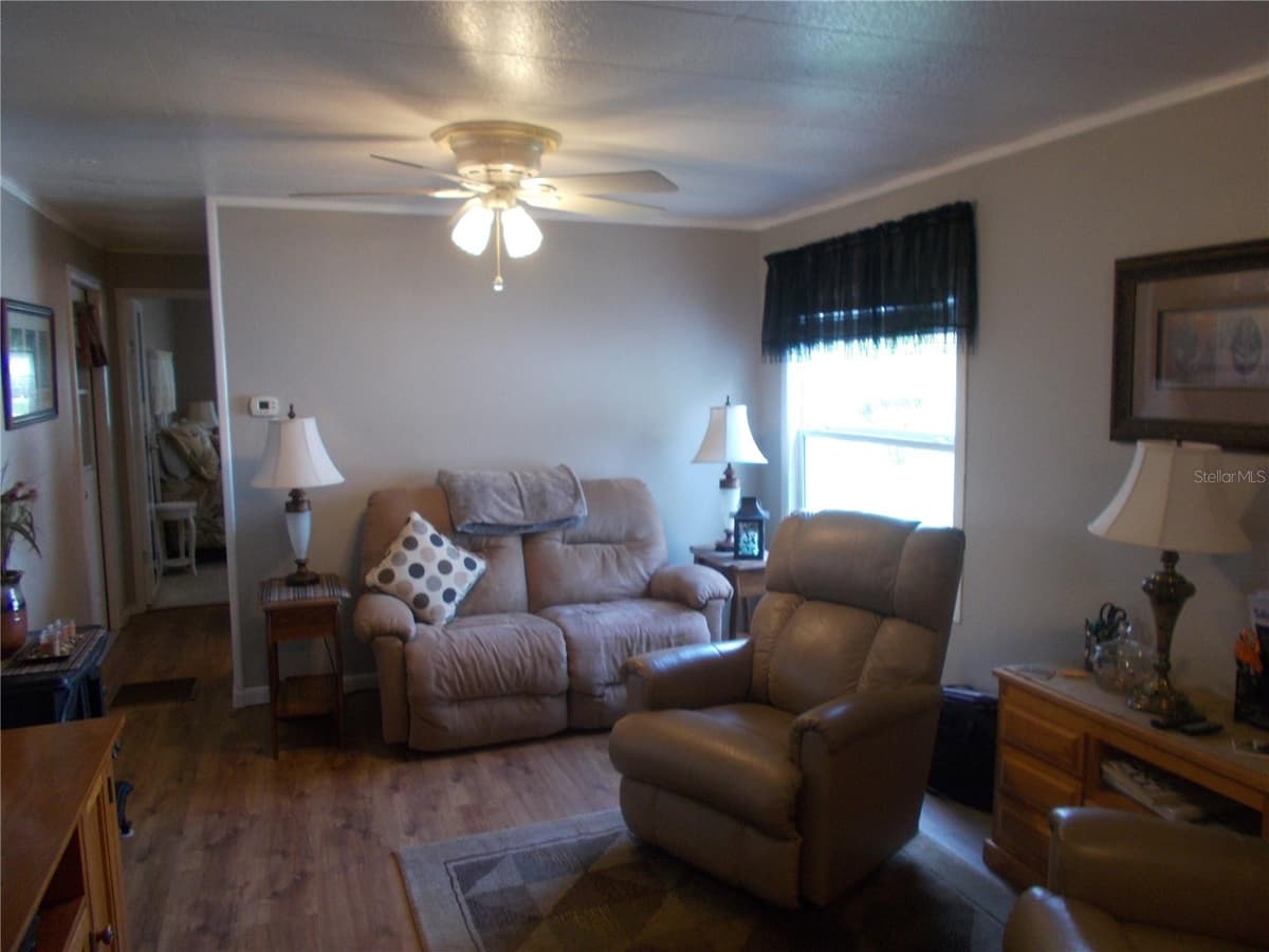 5755 HOLIDAY PARK BOULEVARD — photo 5 of 67
