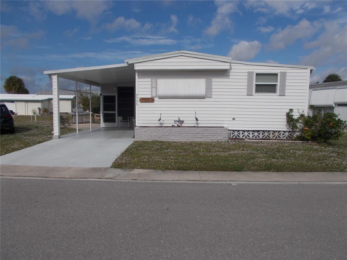 5755 HOLIDAY PARK BOULEVARD — photo 1 of 67