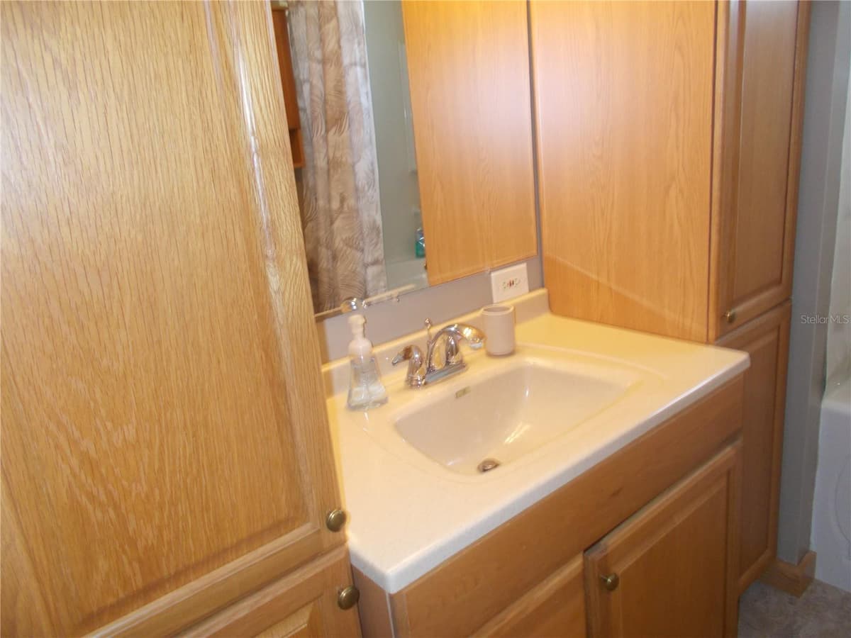 5755 HOLIDAY PARK BOULEVARD — photo 25 of 67
