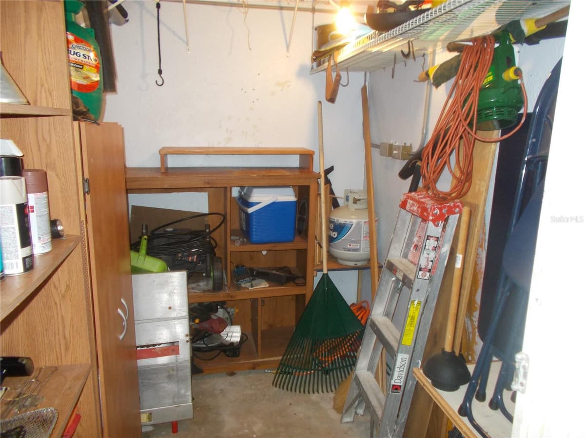 5755 HOLIDAY PARK BOULEVARD — photo 33 of 67
