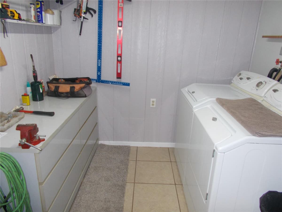 5755 HOLIDAY PARK BOULEVARD — photo 30 of 67