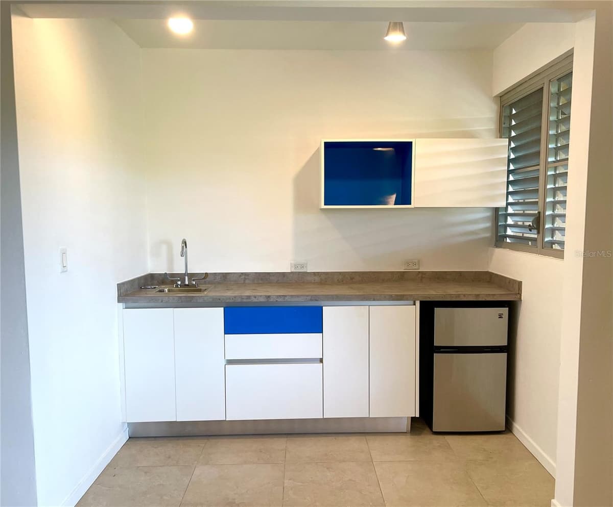 673 CASA BLUE — photo 63 of 81