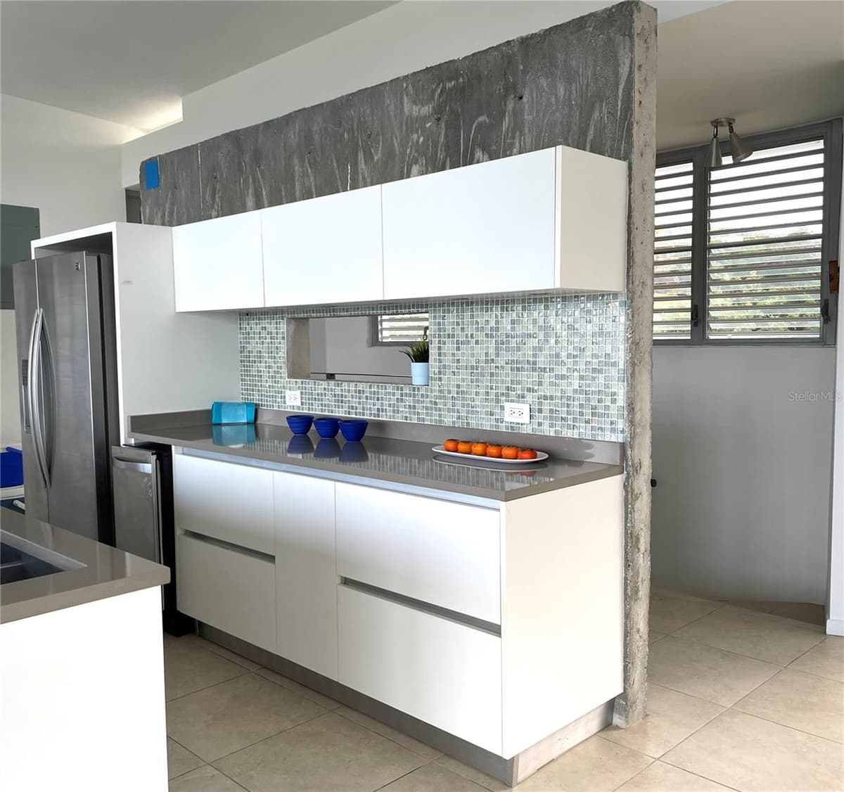 673 CASA BLUE — photo 27 of 81