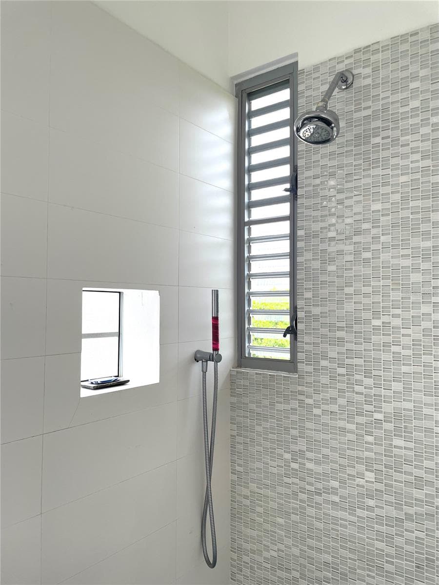 673 CASA BLUE — photo 47 of 81