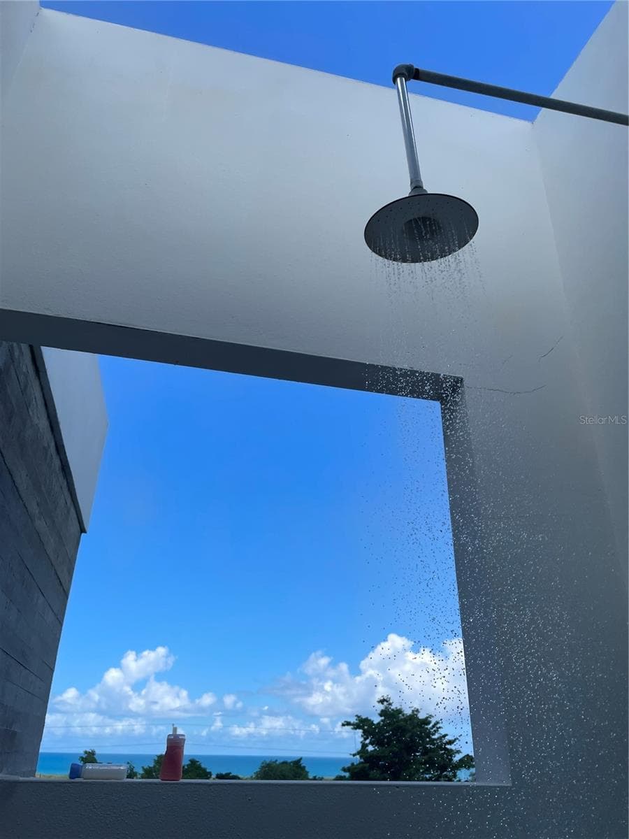 673 CASA BLUE — photo 45 of 81