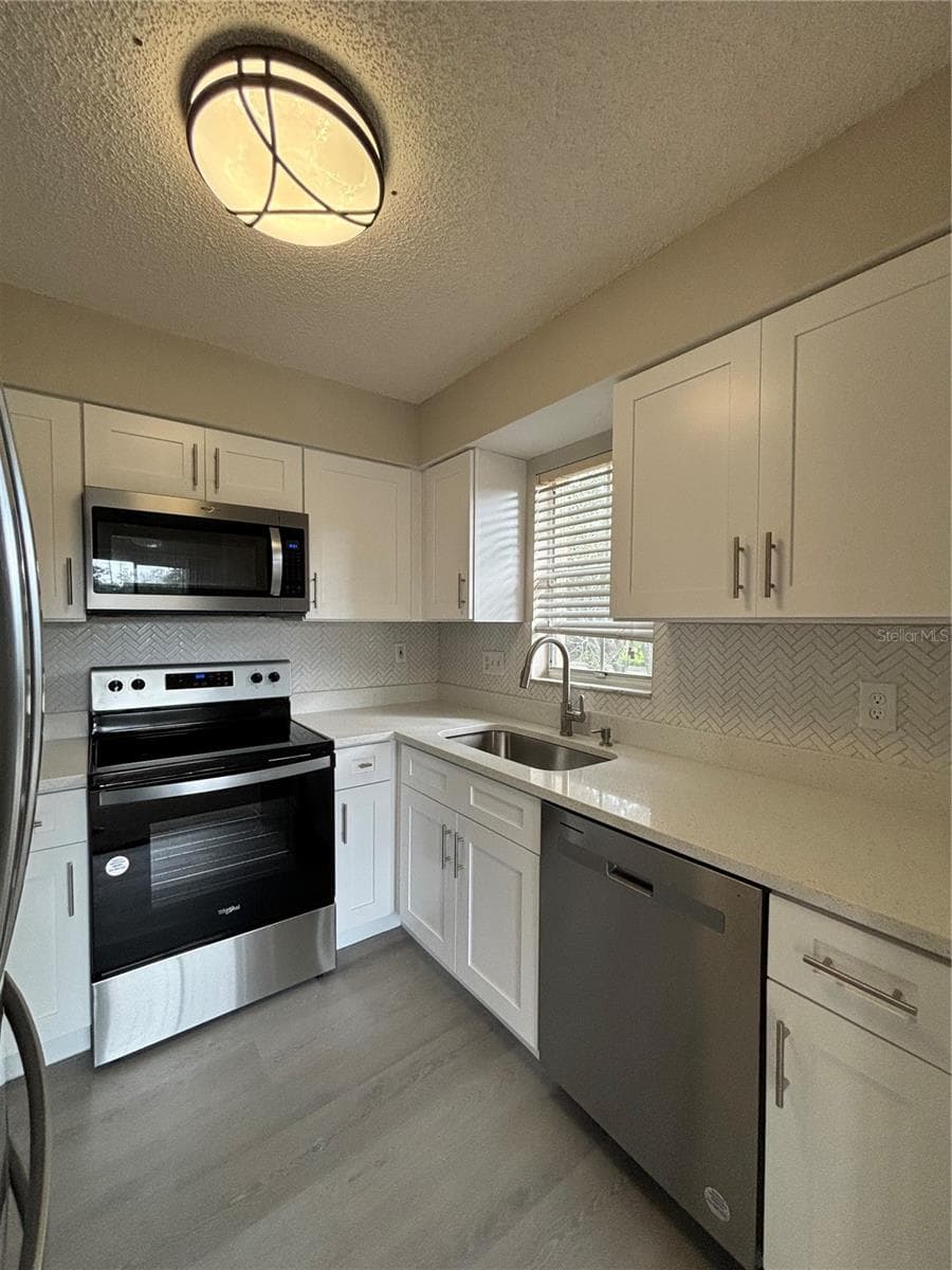 2690 CORAL LANDINGS BOULEVARD — photo 7 of 17