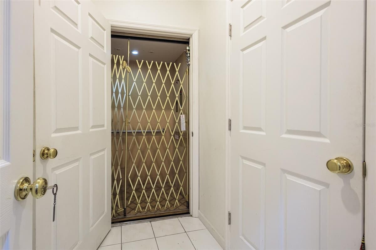 334 ENCLAVE DRIVE — photo 31 of 40